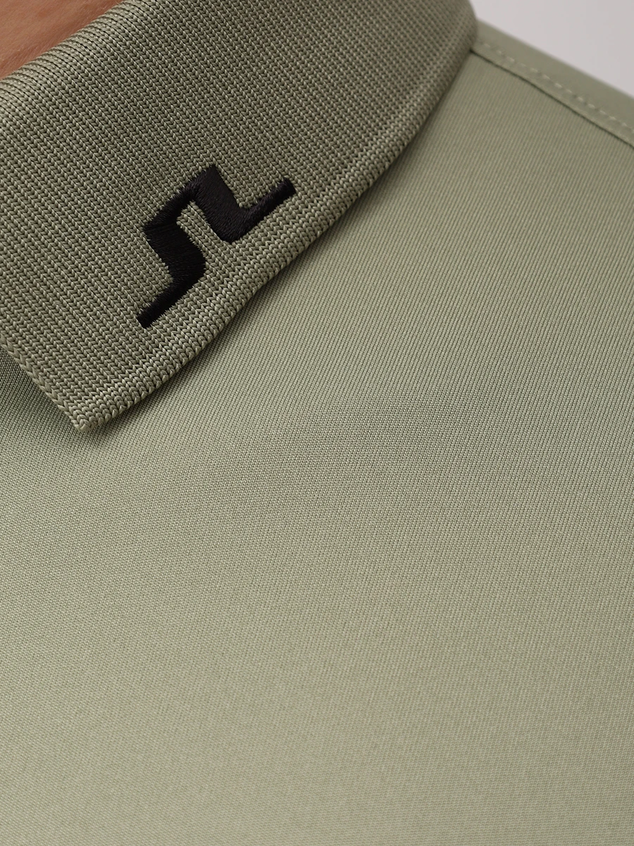 Поло с логотипом