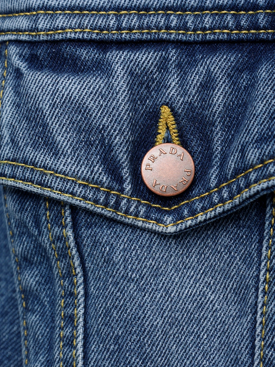 Куртка джинсовая