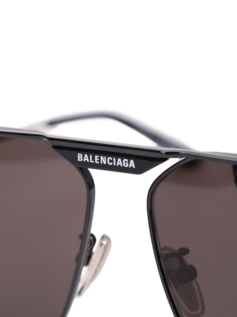 Очки солнцезащитные