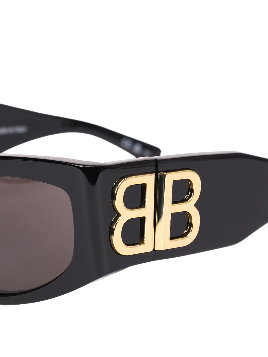 Очки солнцезащитные