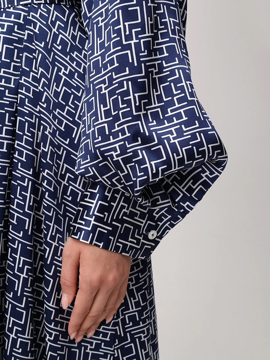 Платье шелковое