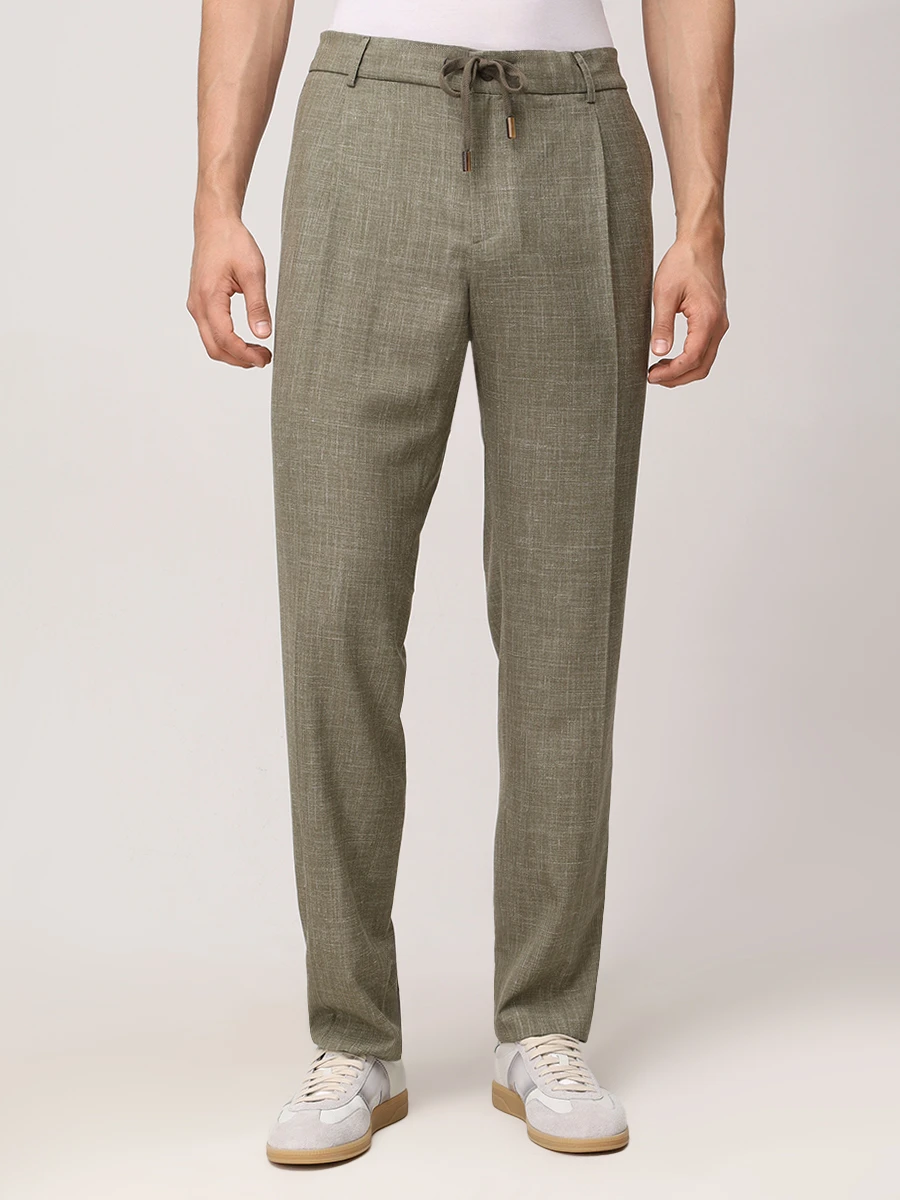 Костюм из шерсти