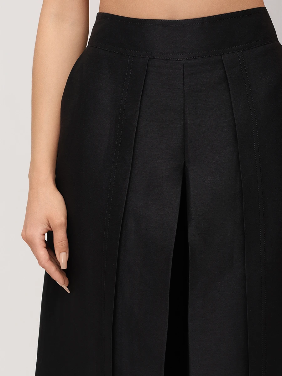 Костюм из вискозы и льна