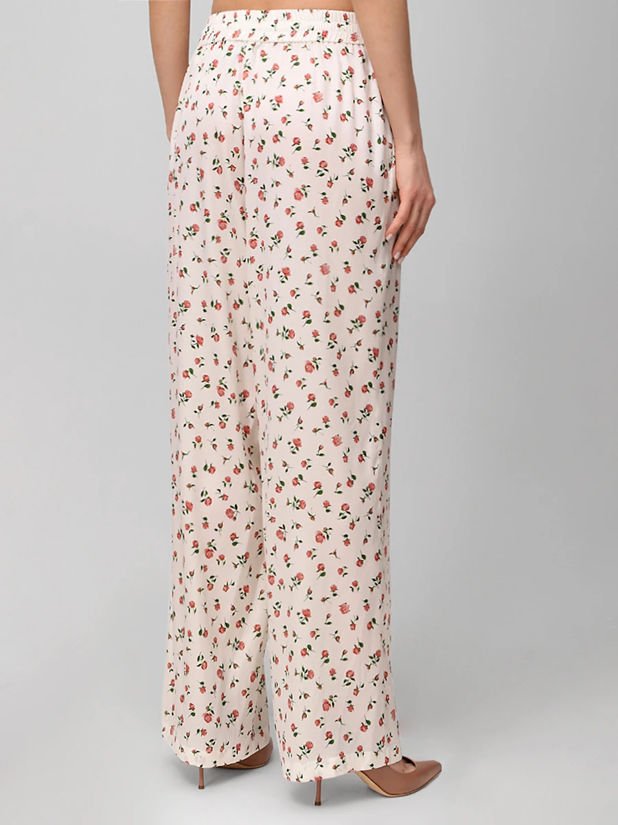 Костюм шелковый