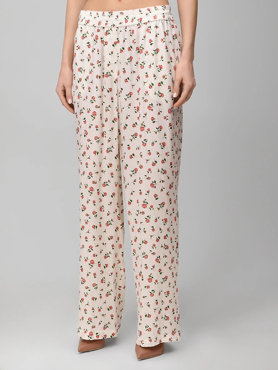 Костюм шелковый