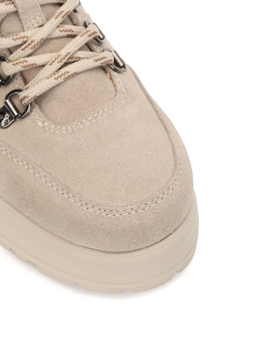 Ботинки замшевые