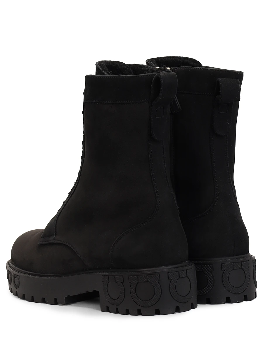 Ботинки из нубука