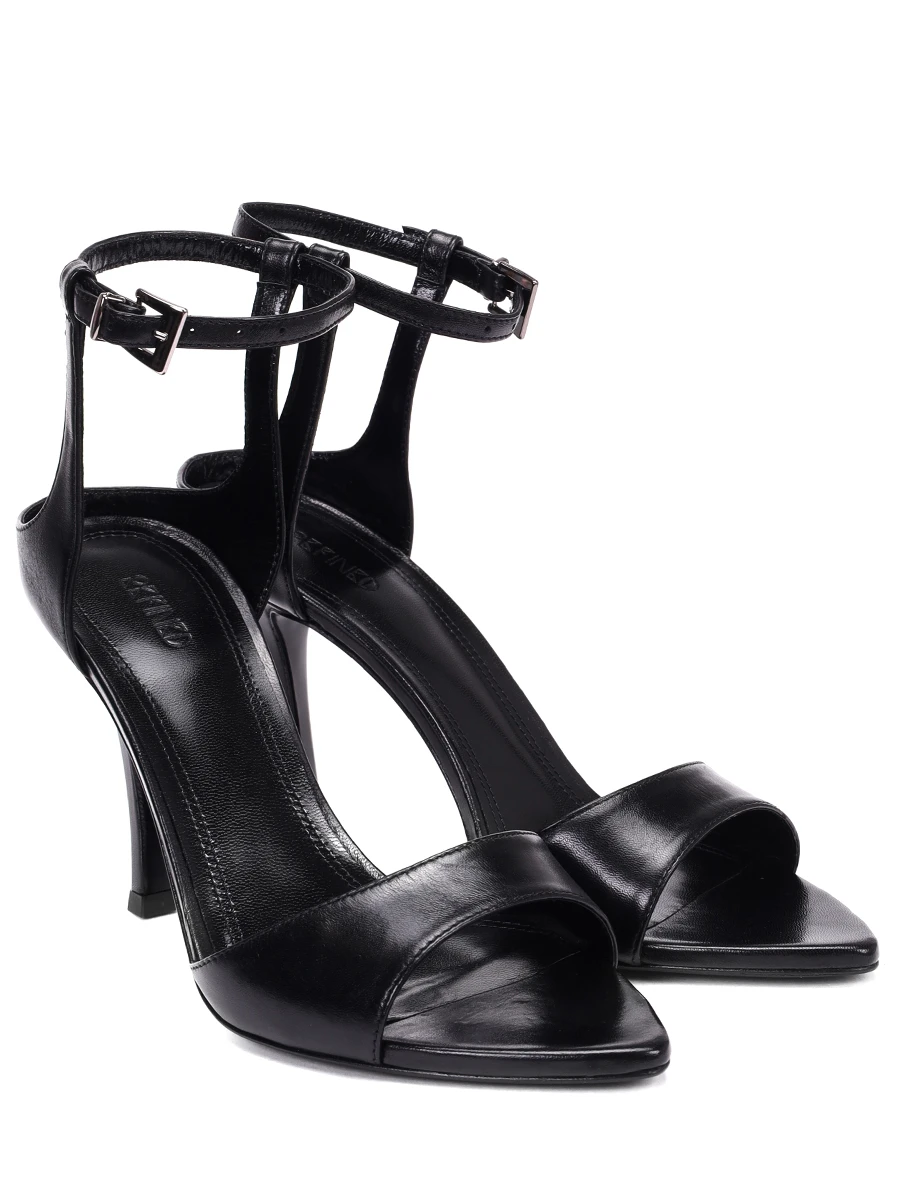 Босоножки кожаные