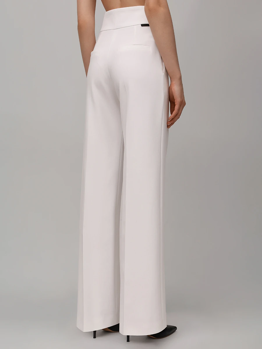 Костюм однотонный