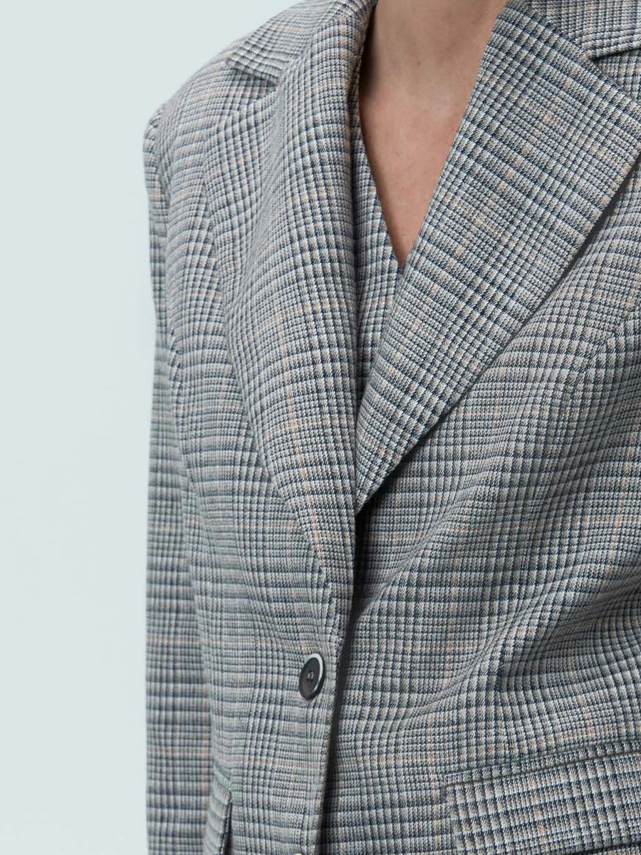 Пиджак в клетку