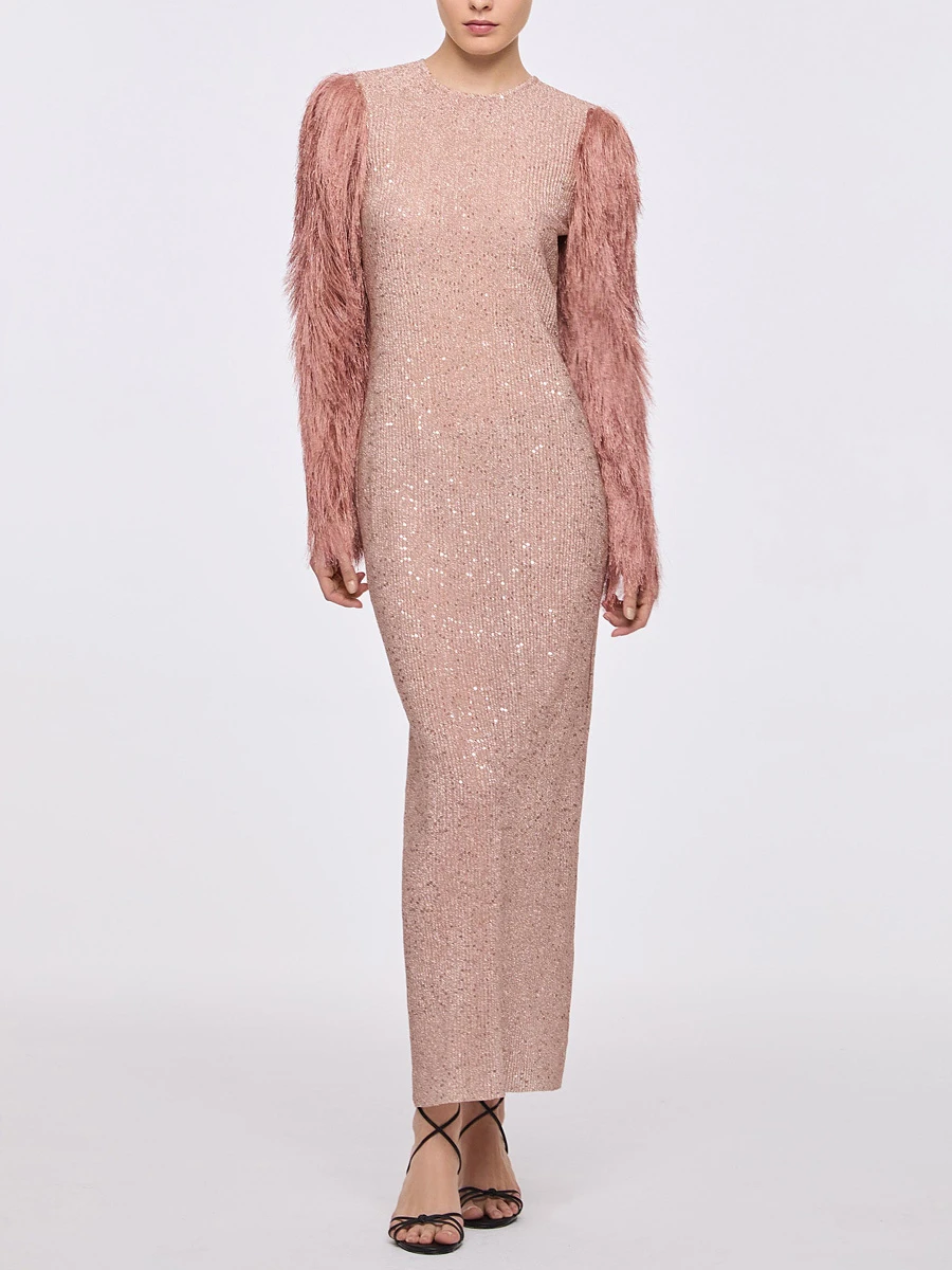 Платье с пайетками и бахромой