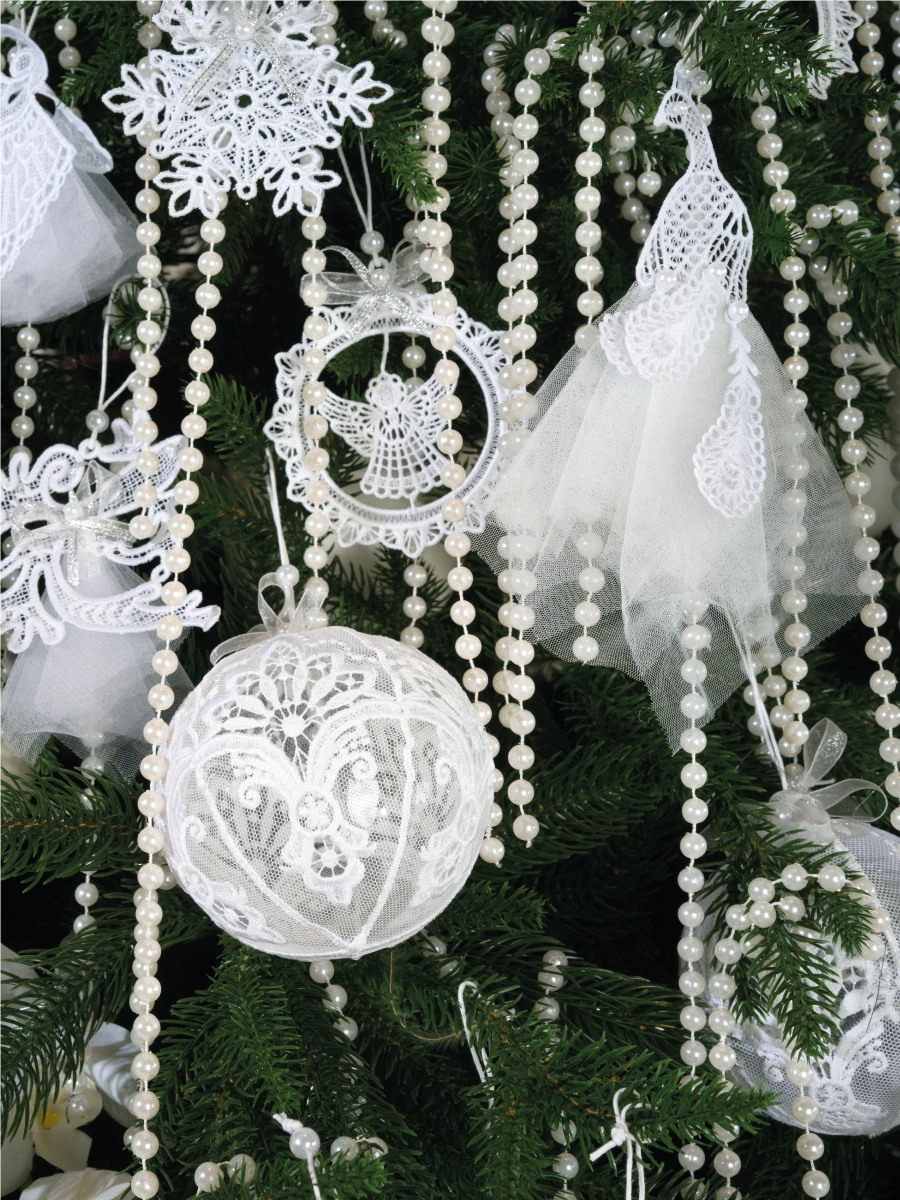 Ёлка Жемчуг и кружева