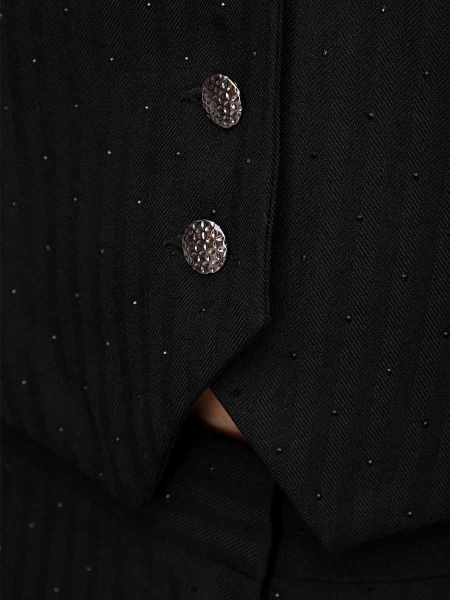 Жилет однотонный