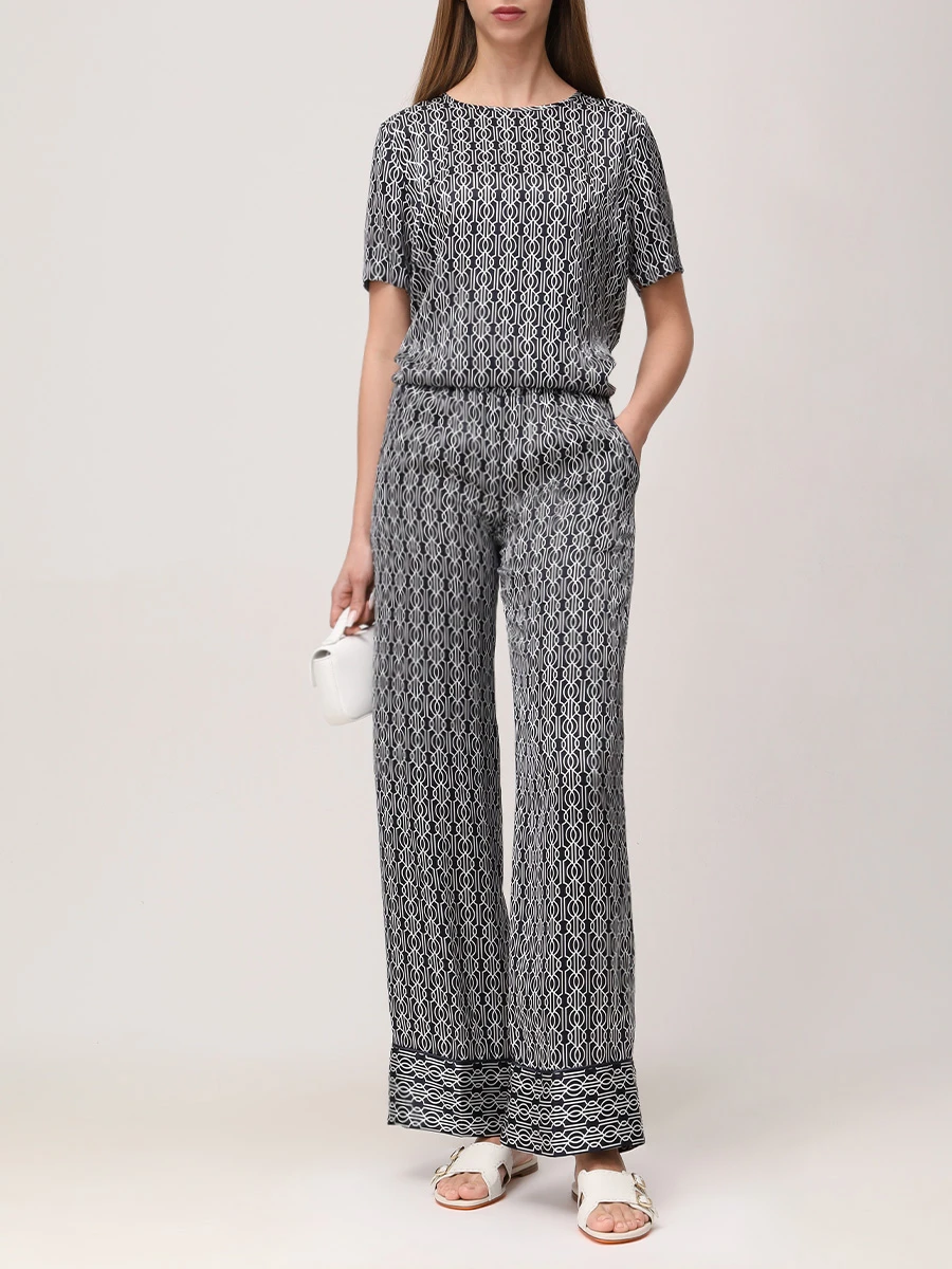 Костюм шелковый