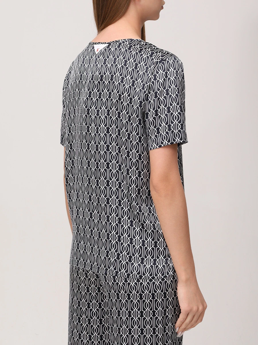 Костюм шелковый