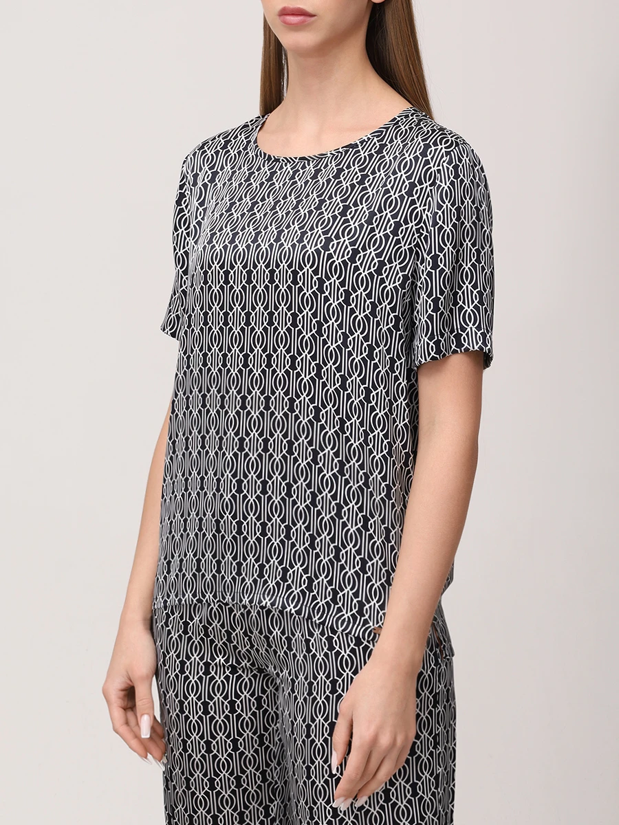 Костюм шелковый