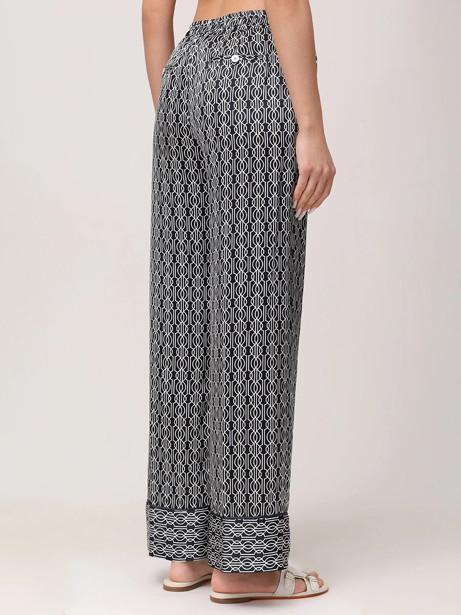 Костюм шелковый