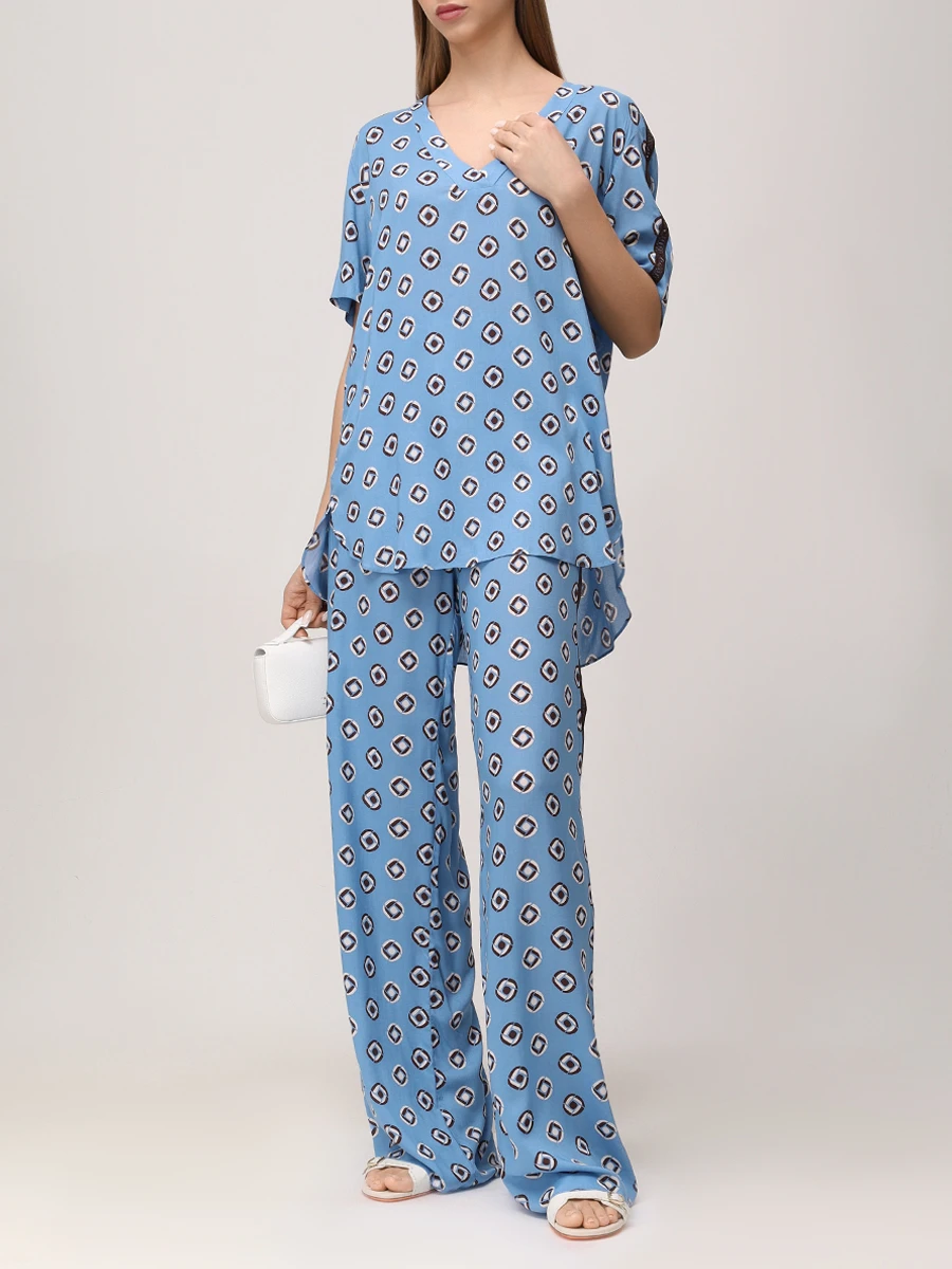 Костюм из вискозы