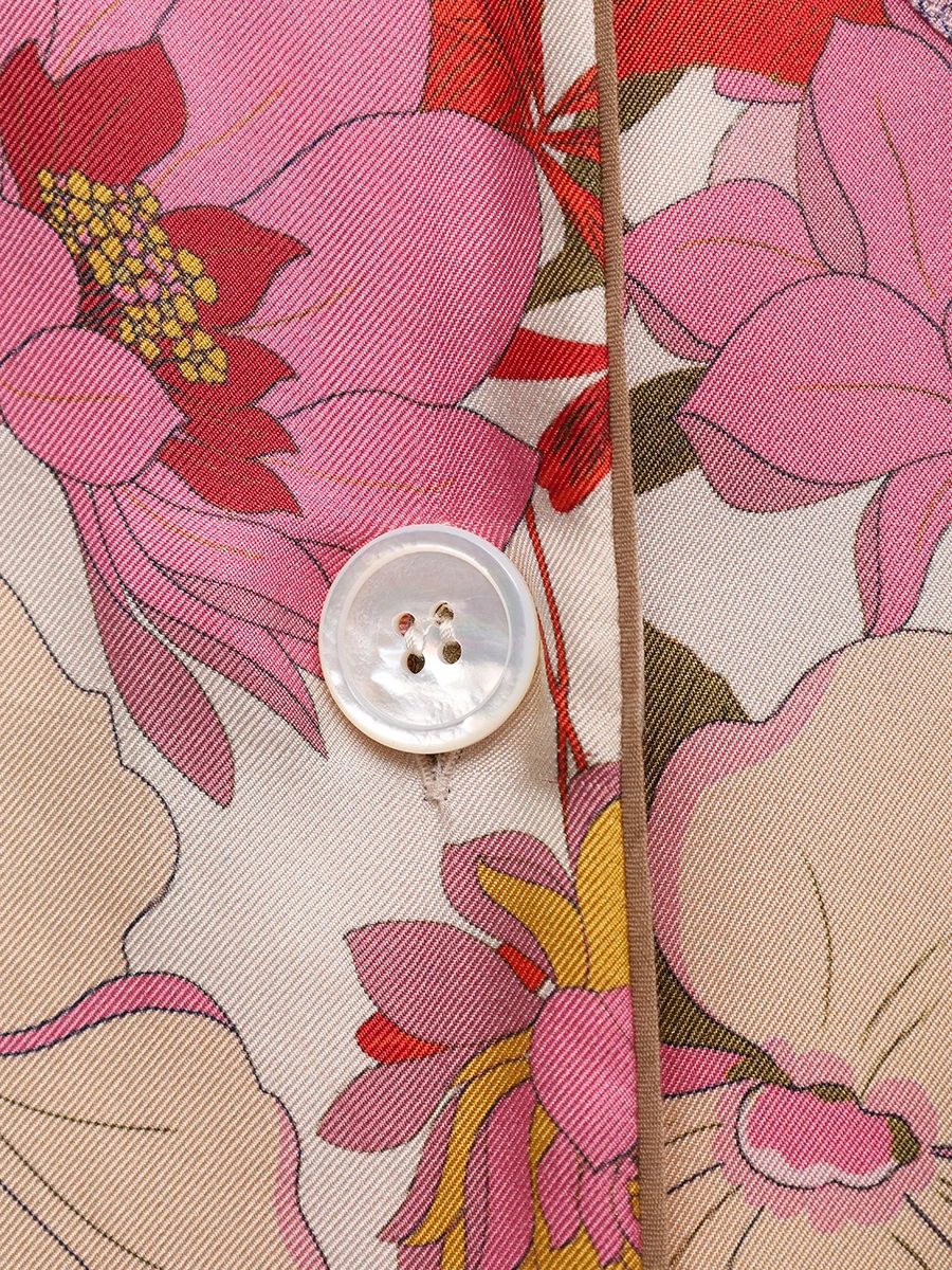 Костюм шелковый