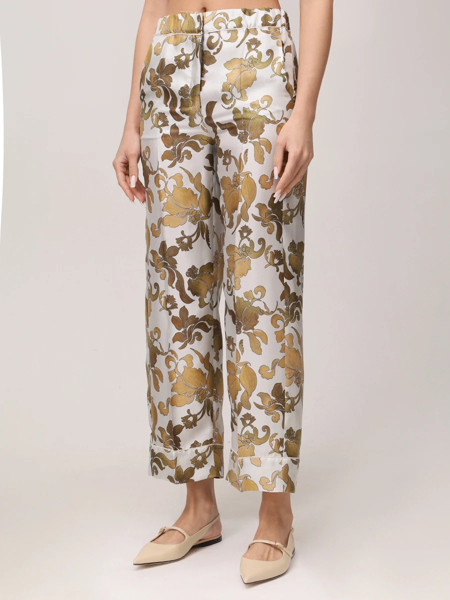 Костюм шелковый