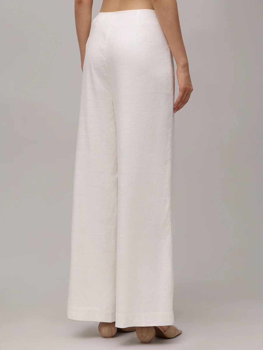 Брюки изо льна и вискозы