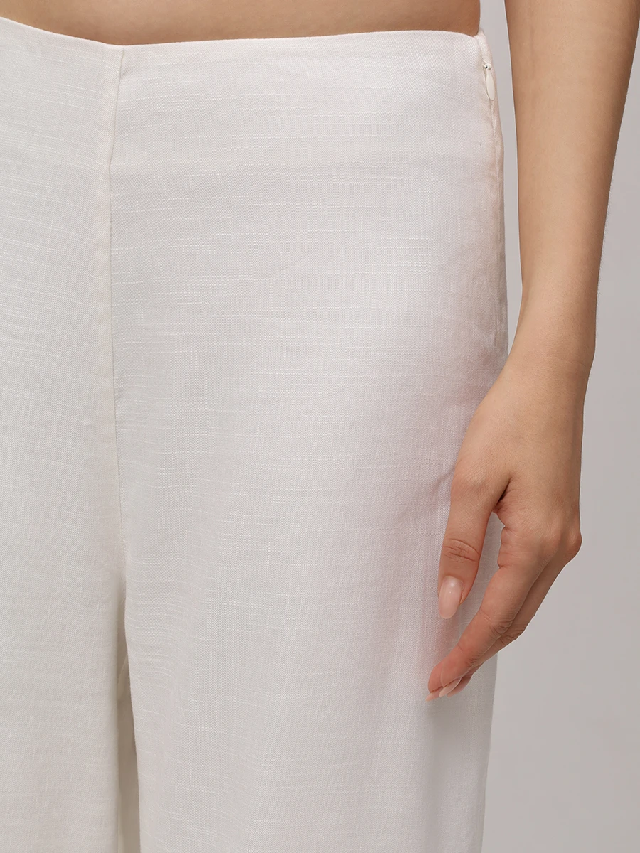 Брюки изо льна и вискозы