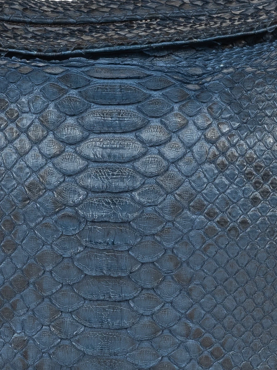 Сумка из кожи питона