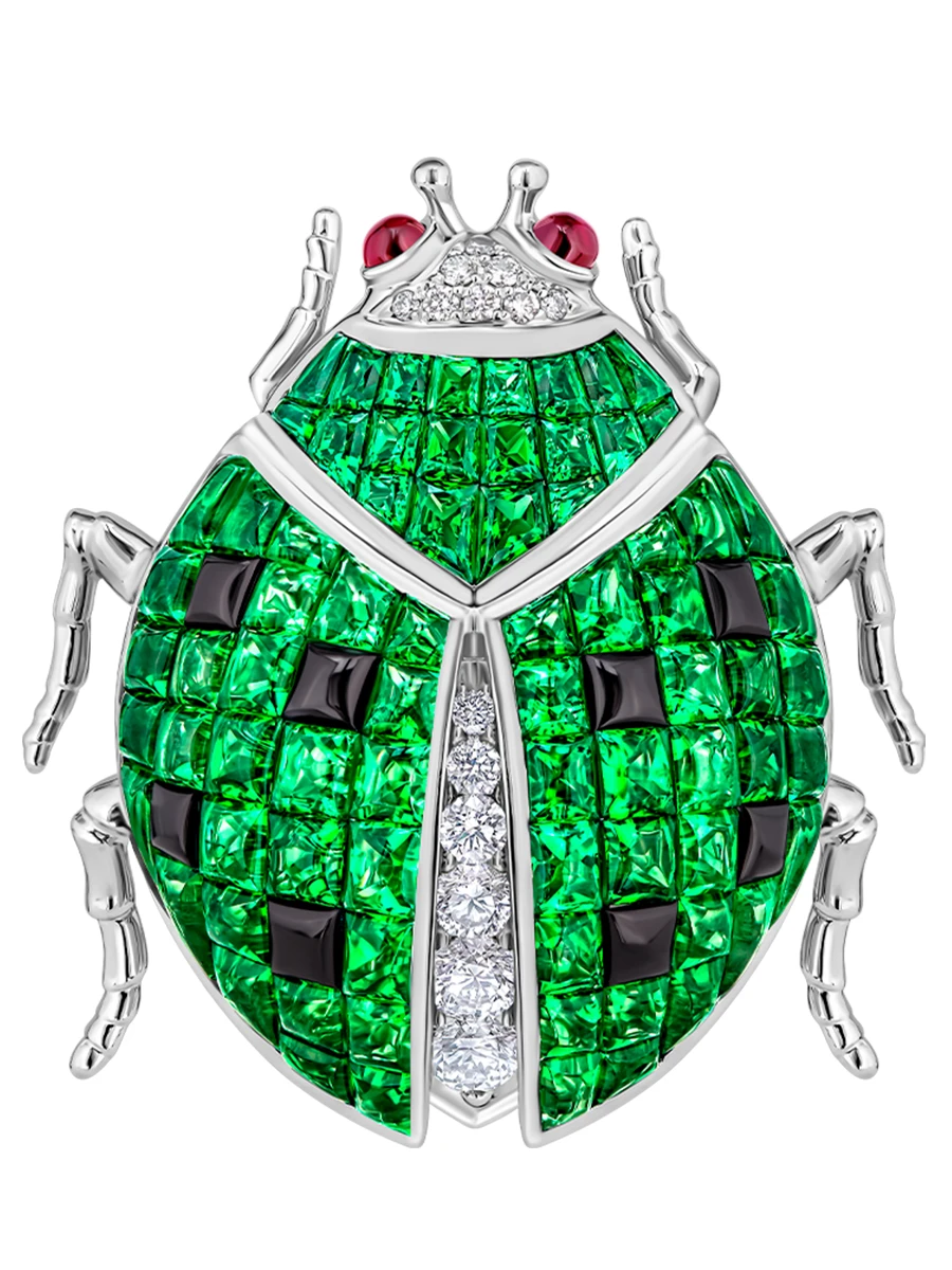 Брошь с тсаворитами, рубинами, сапфирами и бриллиантами