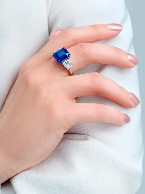 Кольцо с сапфирами и бриллиантами CHAMOVSKIKH JEWELLERY HOUSE