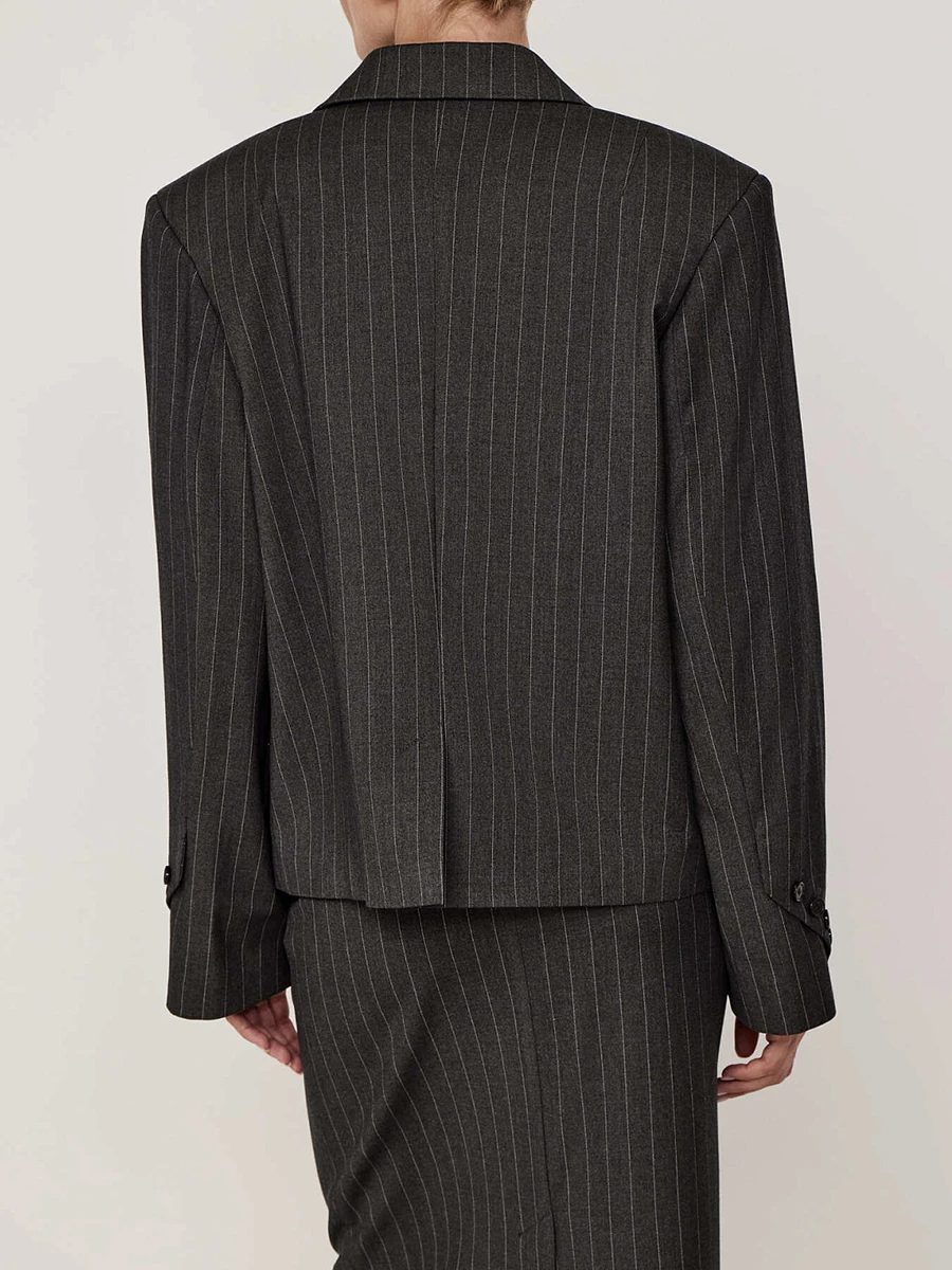 Жакет двубортный