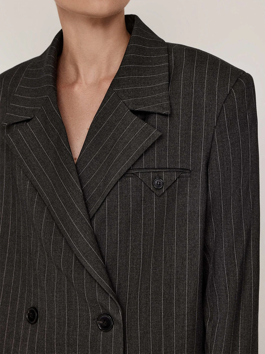 Жакет двубортный