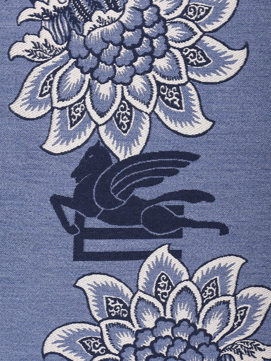 Подушка с узором