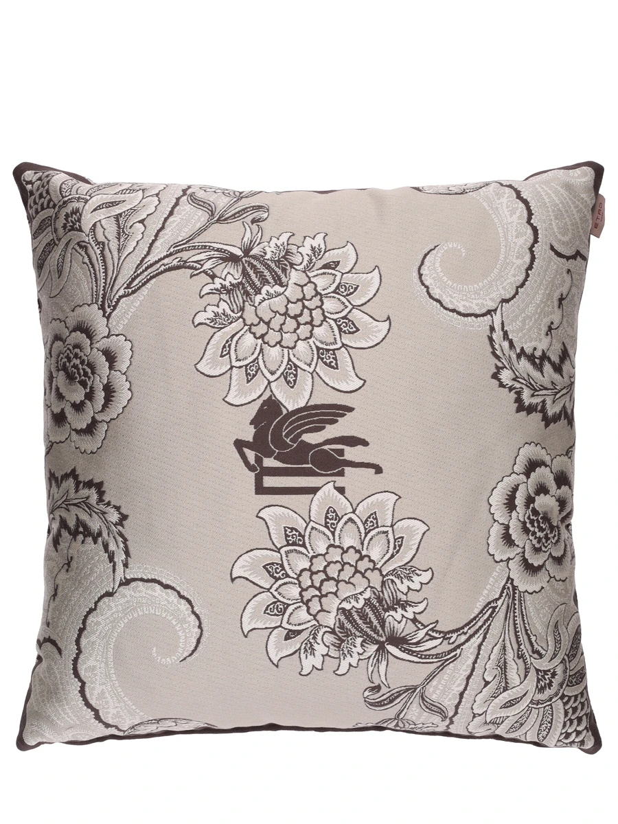 Подушка с узором