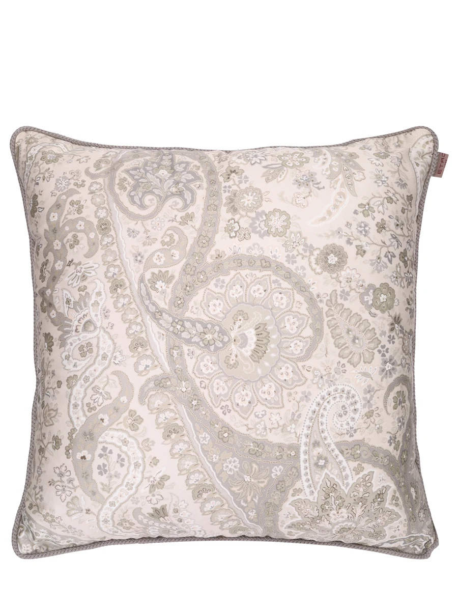 Подушка с узором