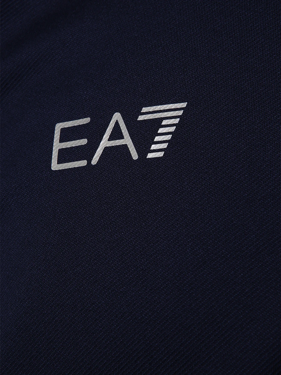 Костюм спортивный