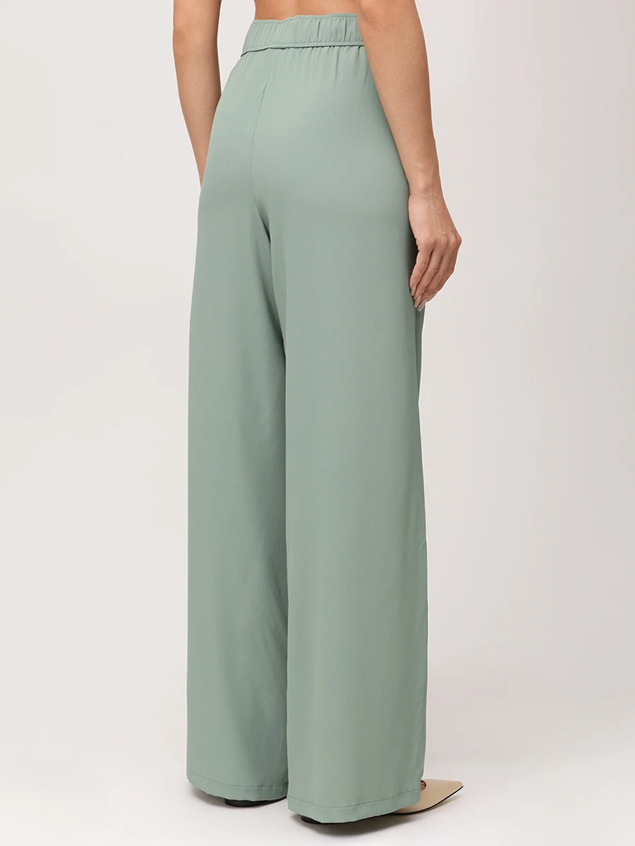 Костюм однотонный