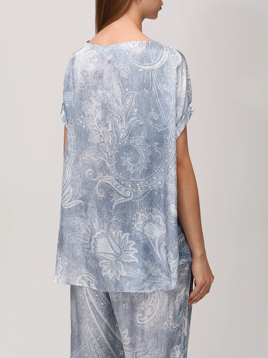 Костюм из вискозы