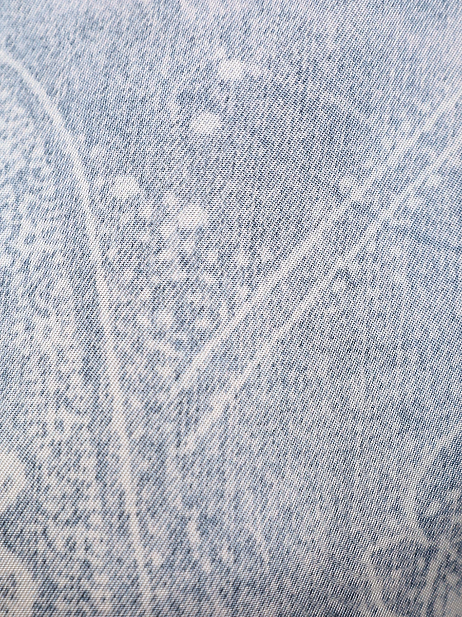 Костюм из вискозы