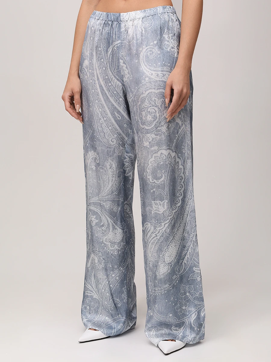 Костюм из вискозы