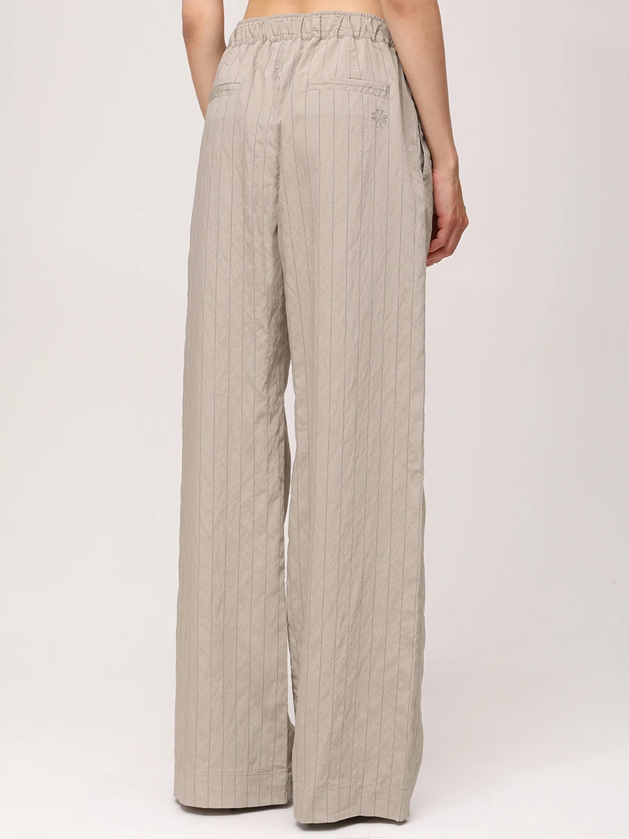 Костюм в полоску