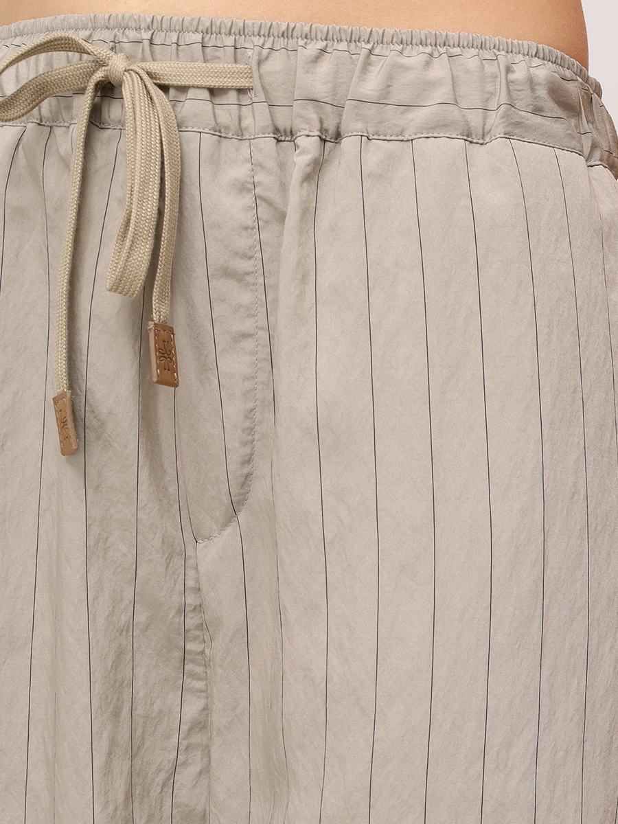 Костюм в полоску