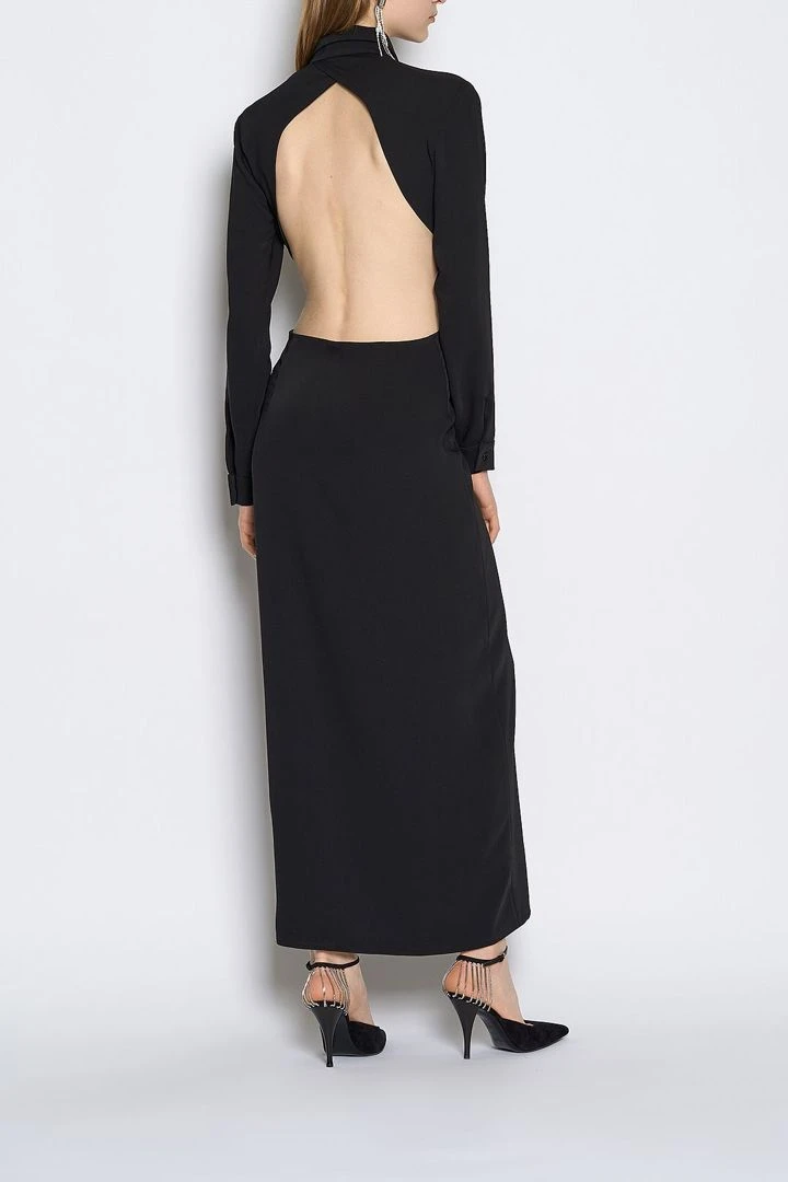 Платье-рубашка с вырезами