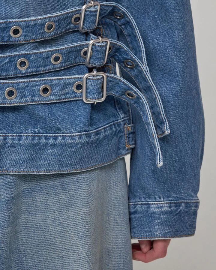 Куртка джинсовая