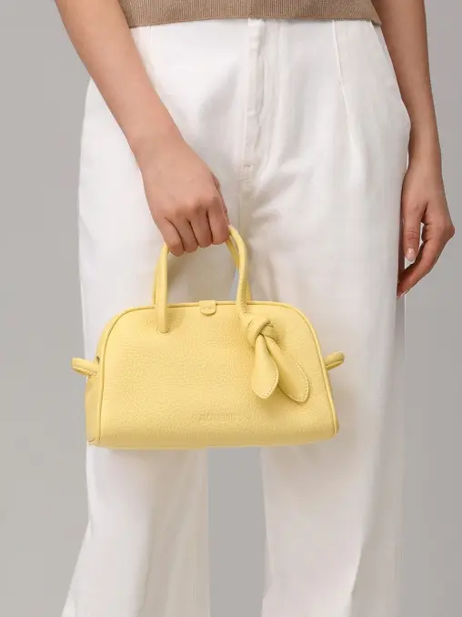 Сумка кожаная Le Petit Turismo JACQUEMUS