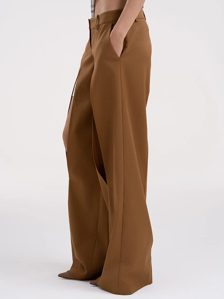 Брюки с разрезами