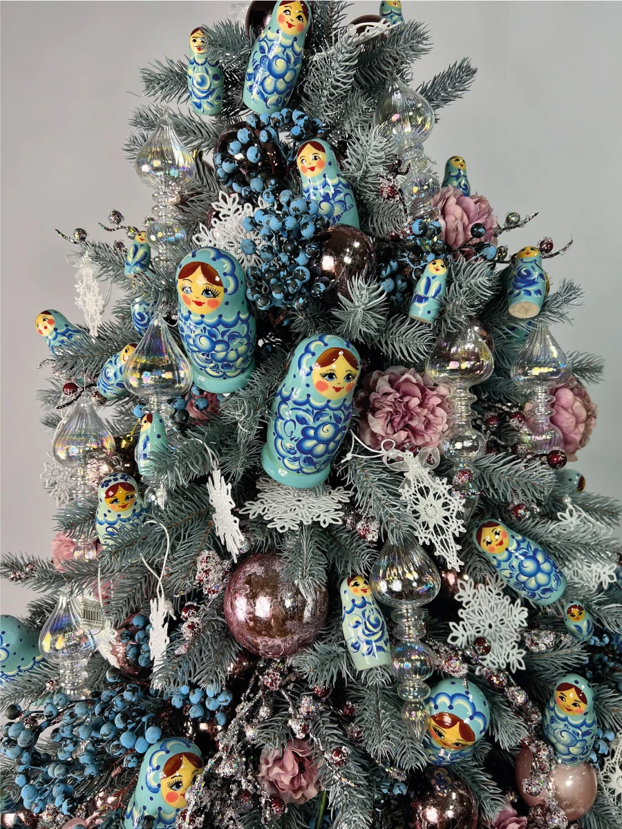 Ёлка Рассвет на Москве-реке