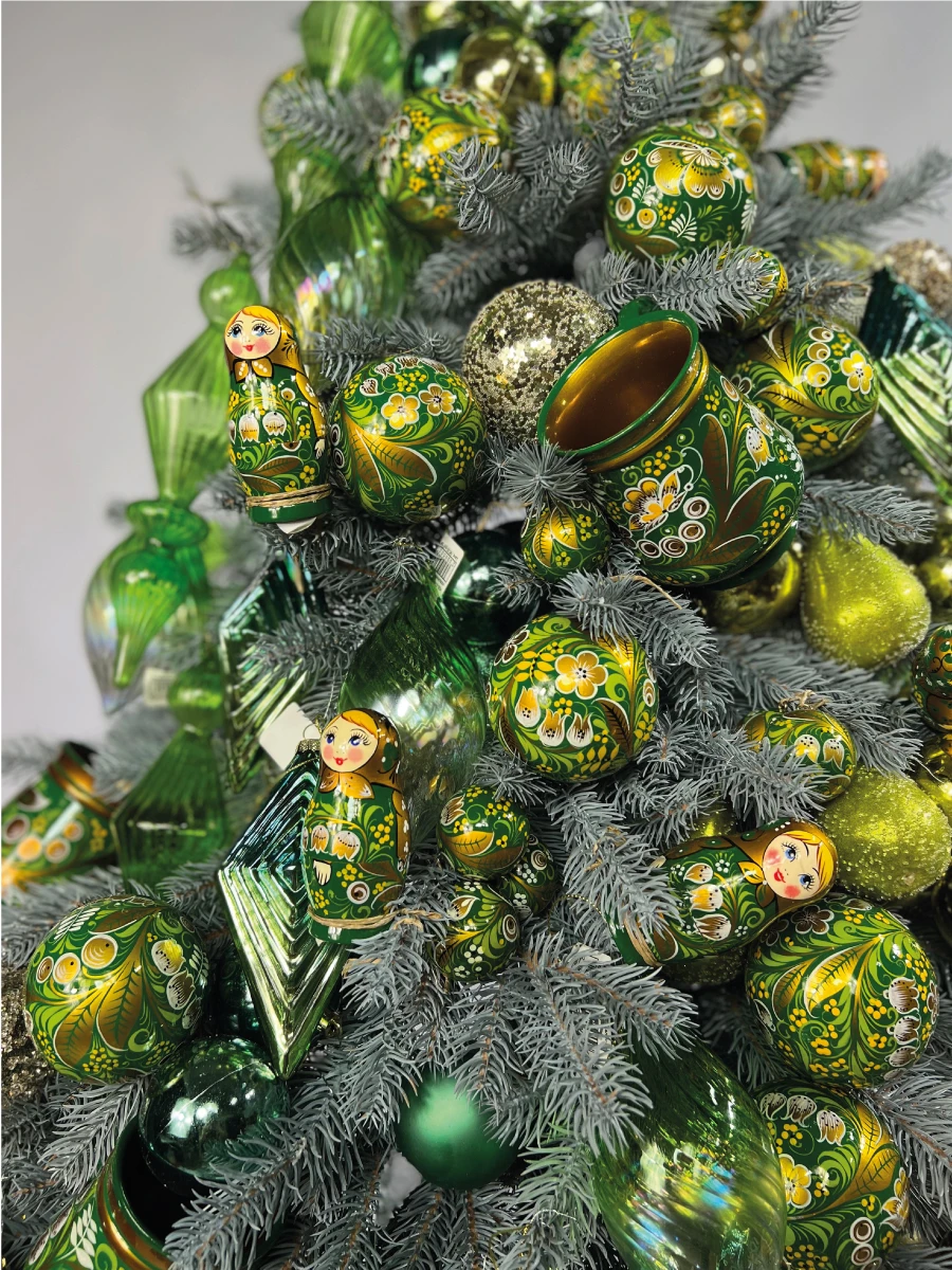 Ёлка Изумрудные ландыши