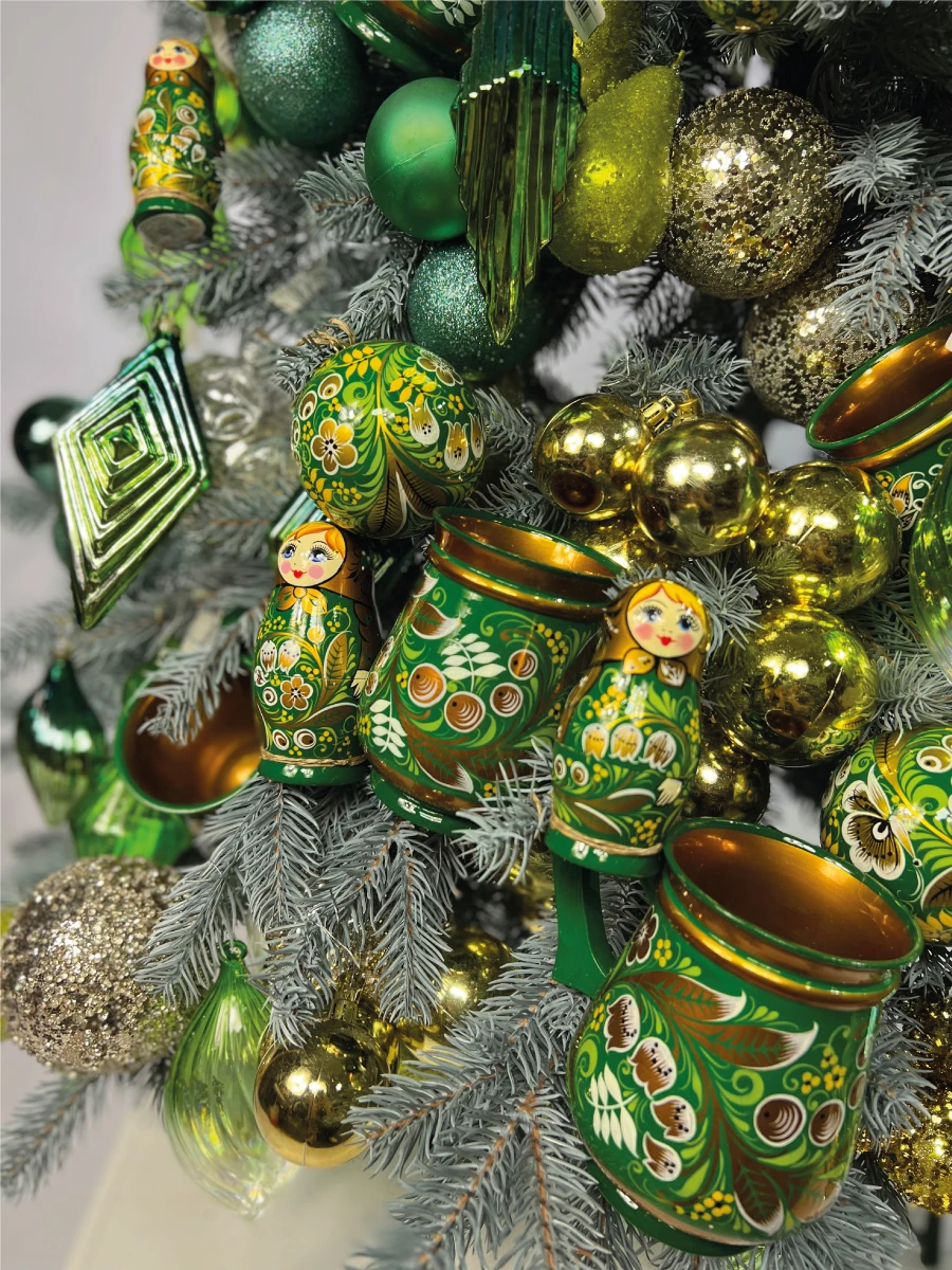 Ёлка Изумрудные ландыши