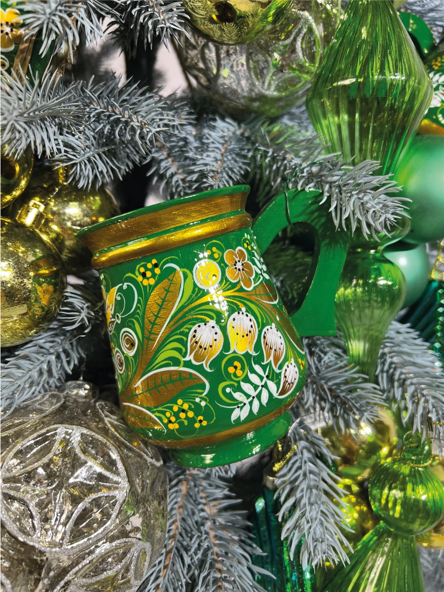 Ёлка Изумрудные ландыши