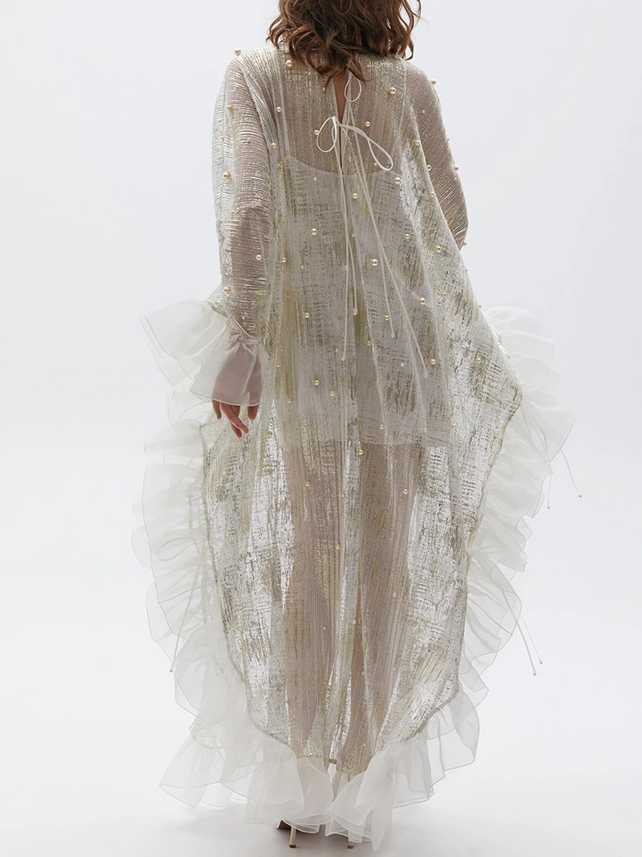 Платье из фатина